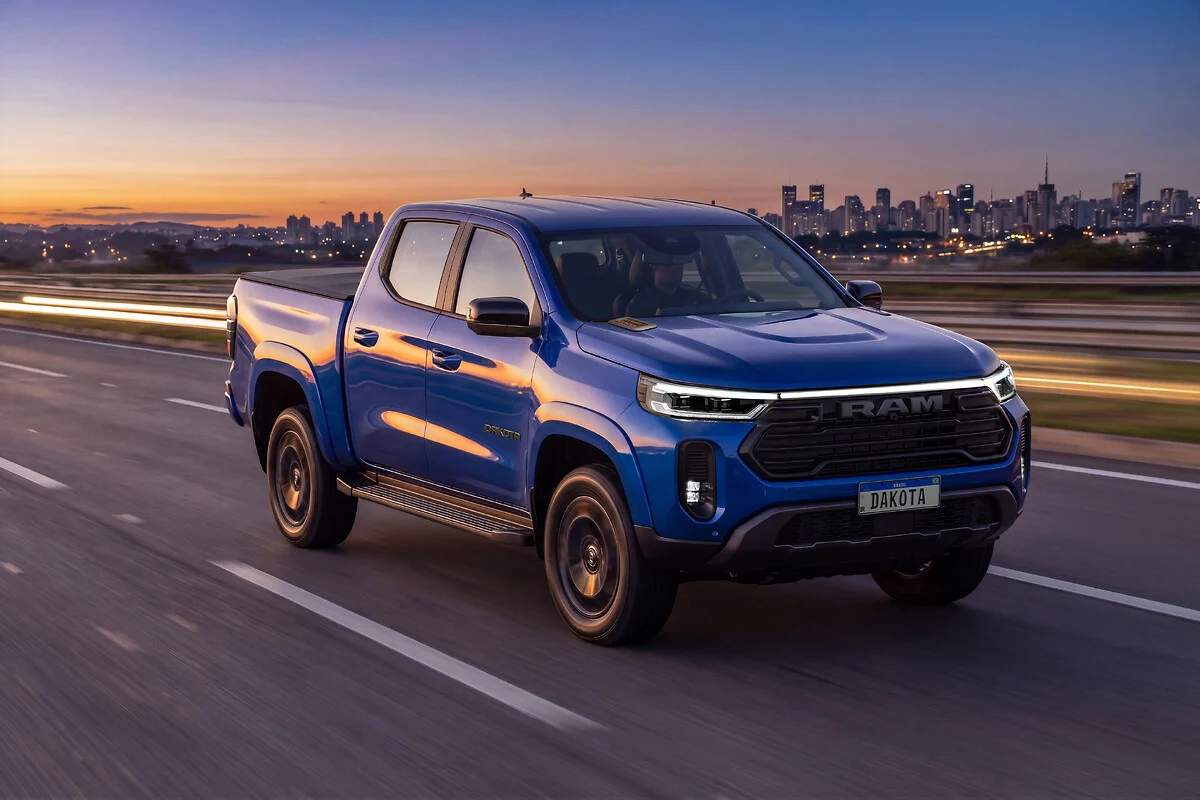 Ram apresenta Dakota Night Edition com visual escurecido na Agrishow