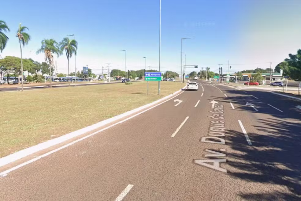 Avenida Duque de Caxias, próximo ao local do show. — Foto: Google Street View/Reprodução
