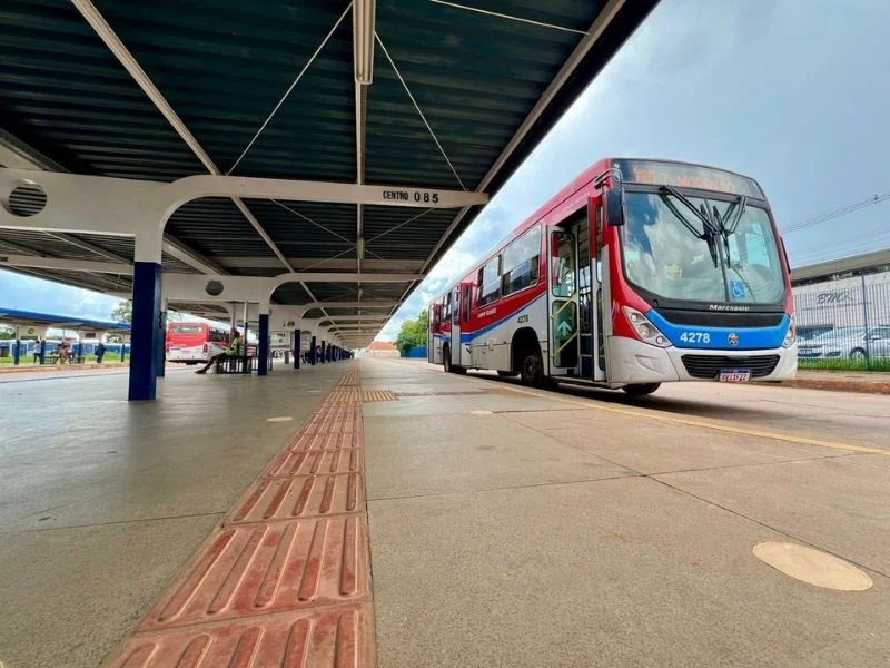 Consórcio condiciona renovação de ônibus a acordo financeiro