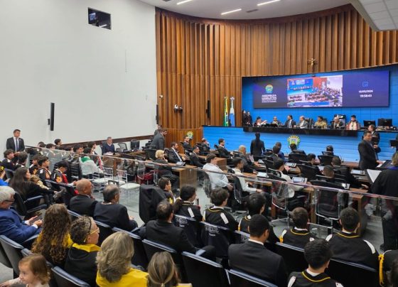 Sessão solene reuniu jovens e lideranças na Assembleia Legislativa - Fotos: Wagner Guimarães