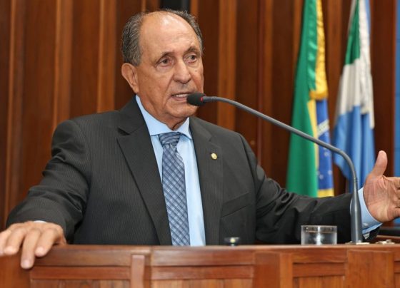 Zé Teixeira destacou obras de modernização realizadas na Assembleia Legislativa - Foto: Luciana Nassar