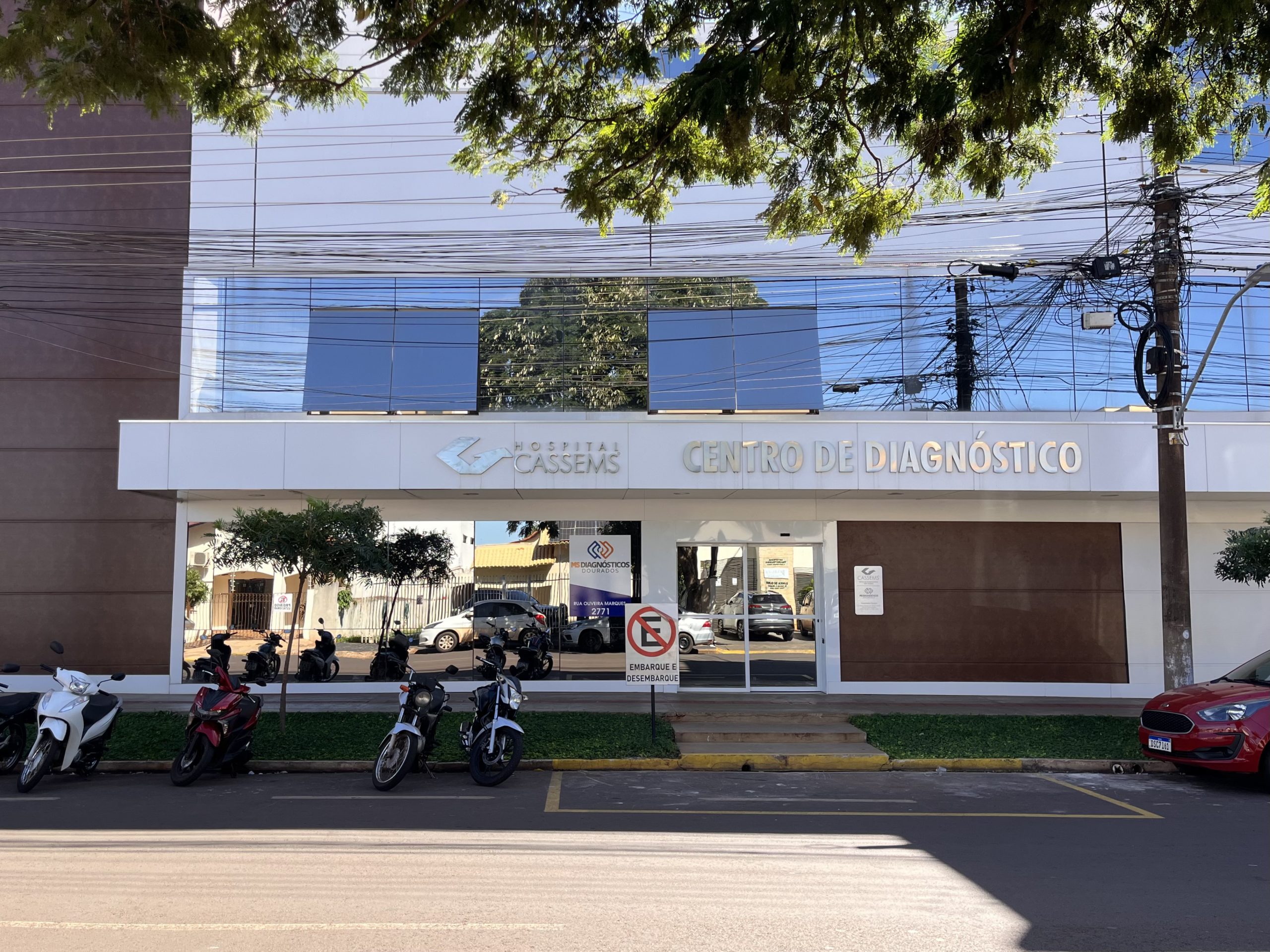 Cassems reinaugura centro de diagnósticos em Dourados