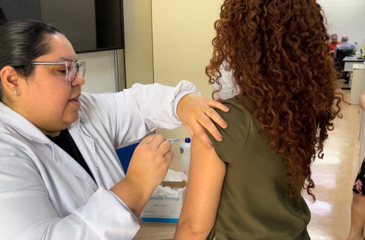 Secretaria de Saúde amplia estratégia de vacinação contra chikungunya em MS