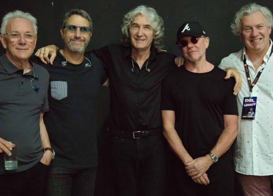 Dire Straits Legacy reúne músicos históricos da banda britânica em show na Capital - Foto: Divulgação