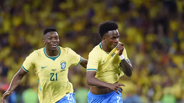 Brasil goleia Panamá e anima torcida antes da Copa do Mundo