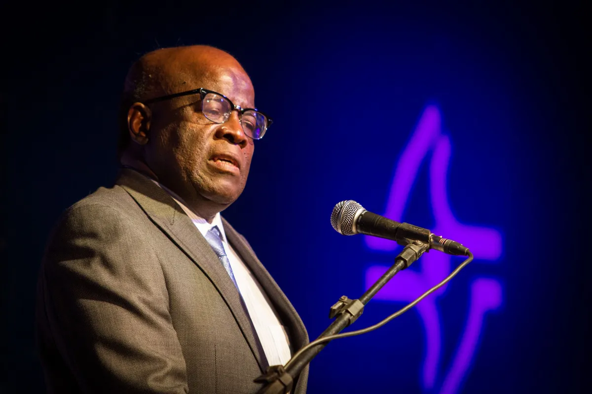 DC oficializa Joaquim Barbosa após impasse com Aldo Rebelo