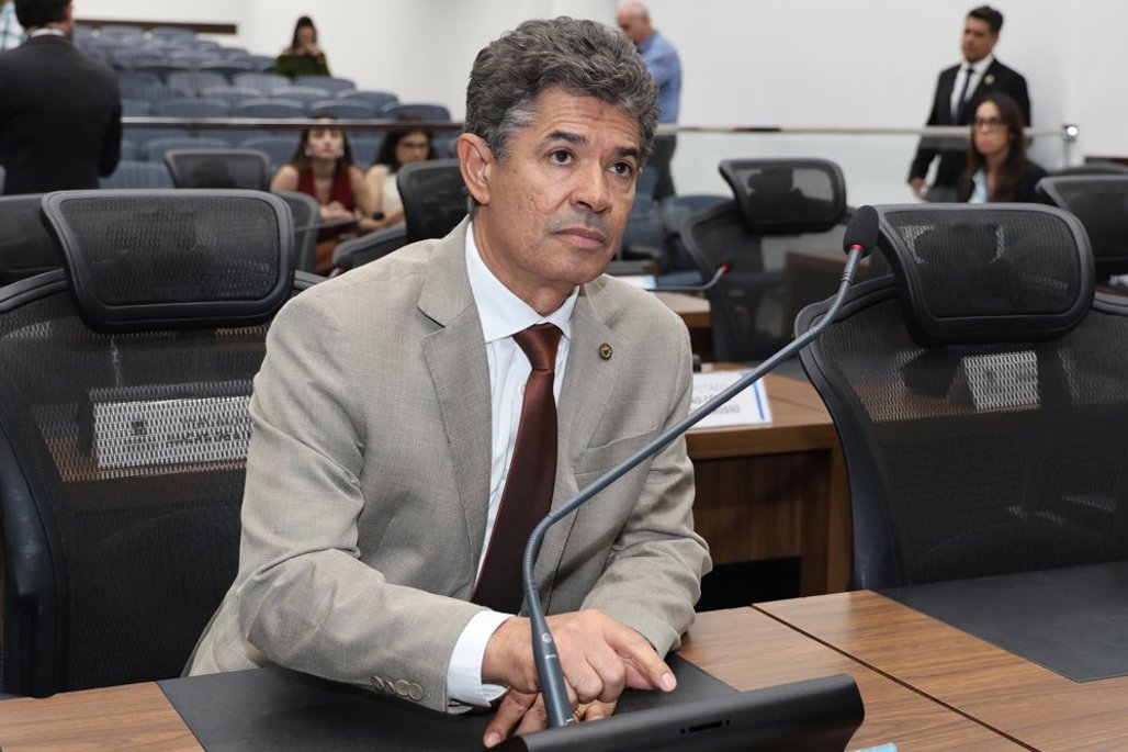 ALEMS celebra Dia do Pastor Evangélico com entrega de medalha