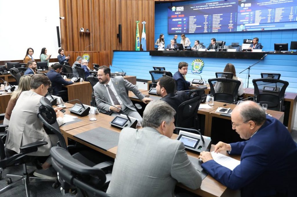 Projeto em análise na ALEMS busca ampliar divulgação de prioridade para idosos acima de 80 anos - Foto: Wagner Guimarães