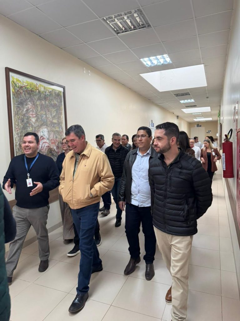 Governador Eduardo Riedel vistoriou as obras da nova UTI Neonatal do Hospital Cassems de Corumbá - Foto: Divulgação/Cassems