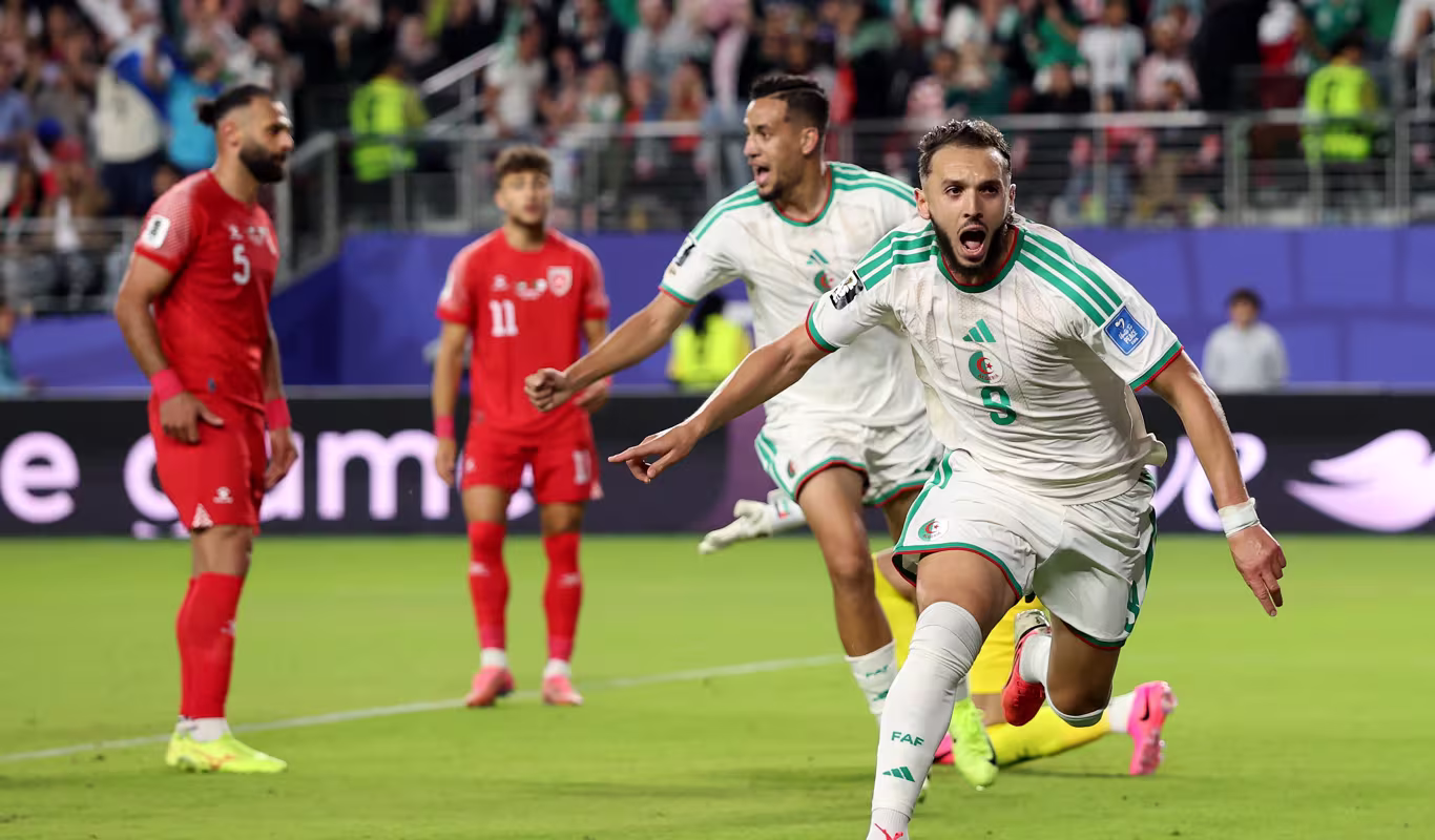 Argélia reage no segundo tempo, vence e elimina Jordânia do Mundial