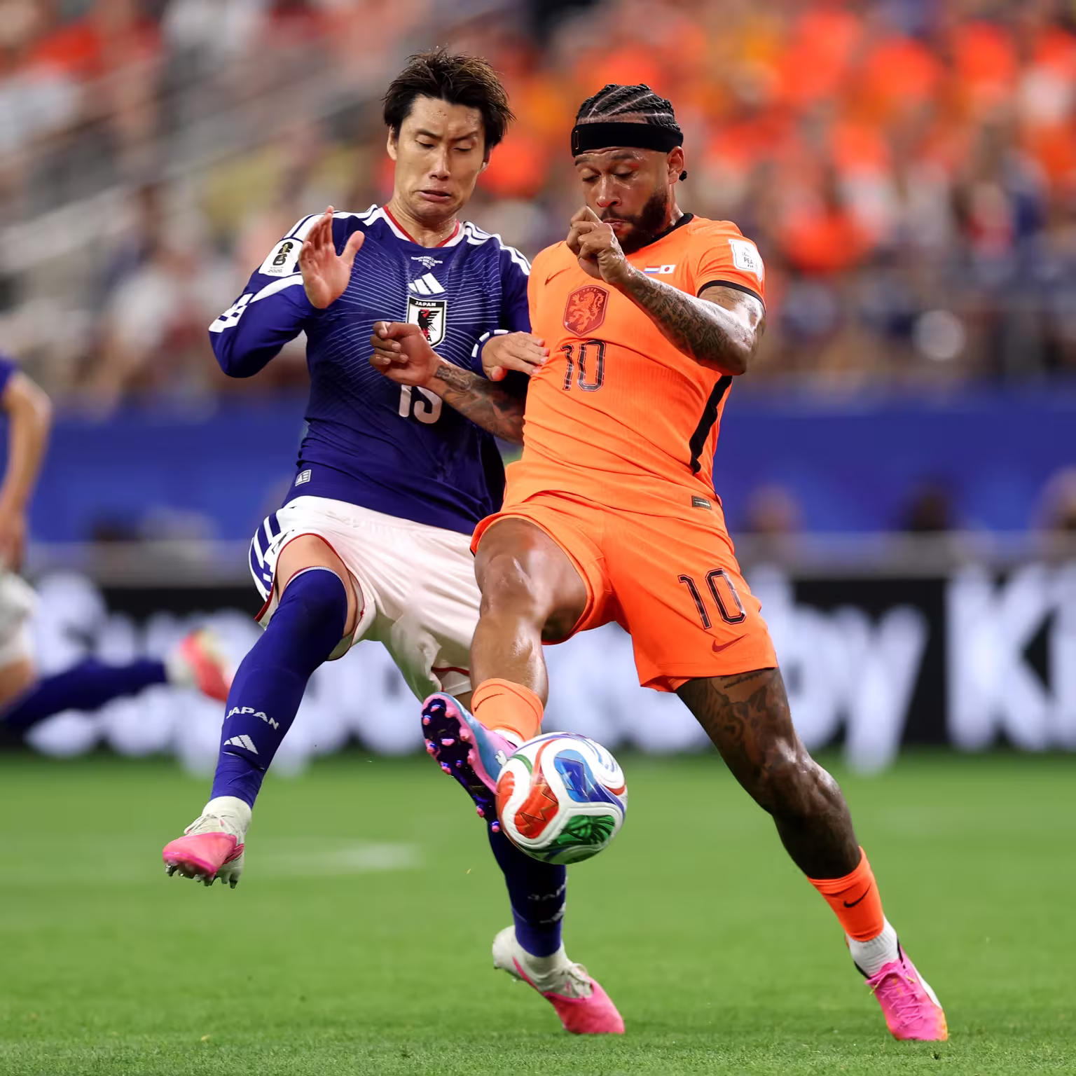 Japão reage duas vezes e arranca empate da Holanda na estreia