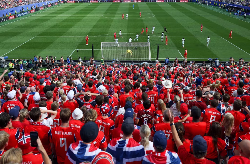 França venceu a Noruega por 4 a 1 e fechou o Grupo I com 100% de aproveitamento - Foto: Fifa