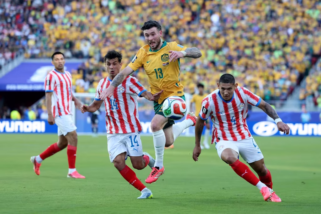 Austrália empatou com o Paraguai e avançou em segundo lugar no Grupo D - Foto: Fifa