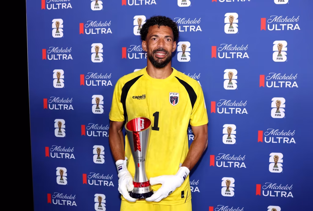 Atuação de Vozinha rendeu o prêmio de melhor jogador da partida - Foto: FIFA