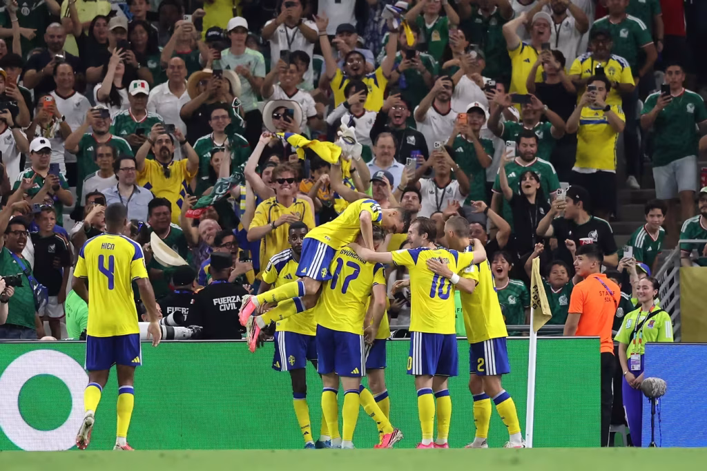 Suécia estreou com goleada sobre a Tunísia e assumiu a liderança do Grupo F - Foto: FIFA