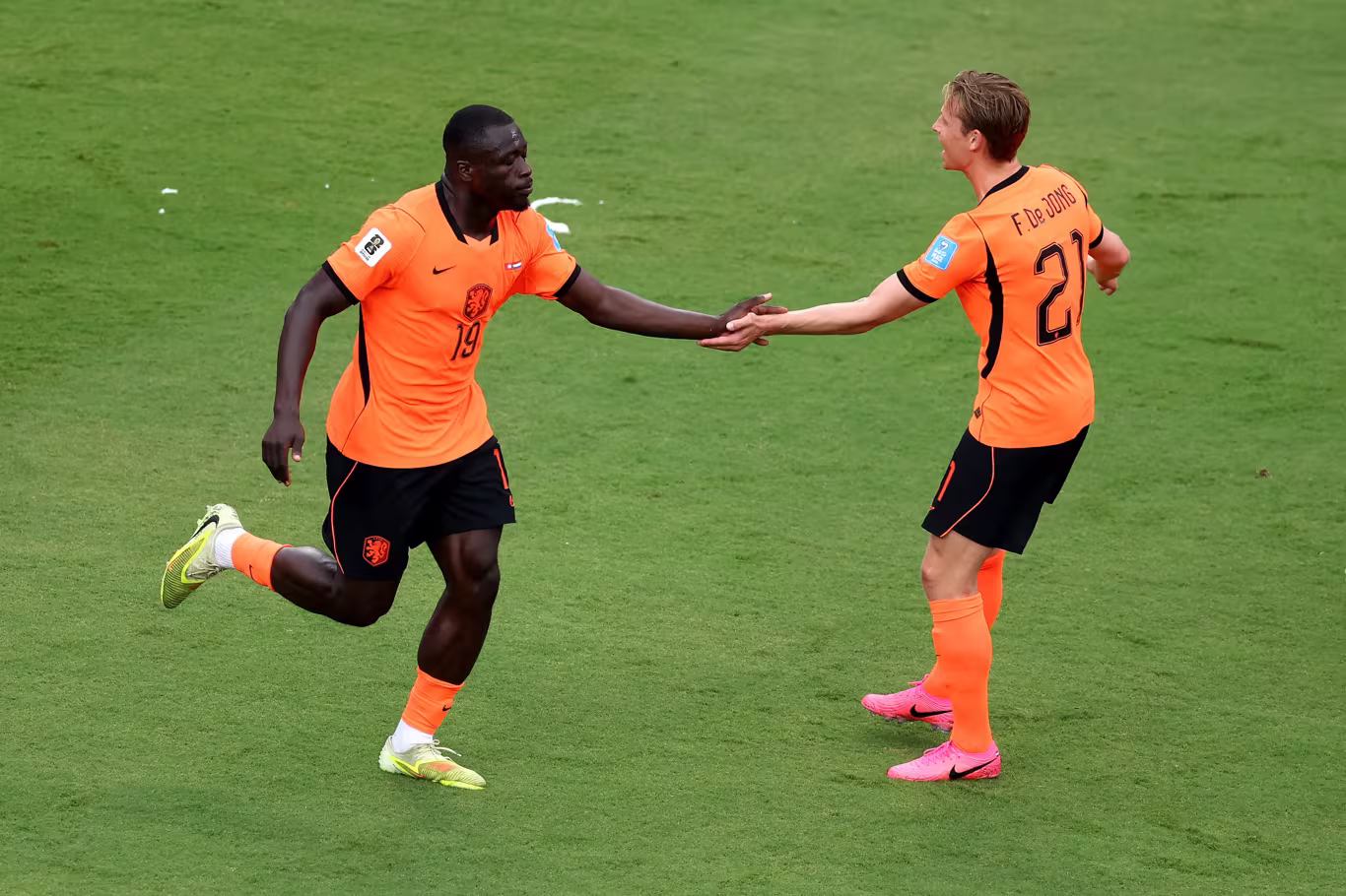 Holanda vence Tunísia e vai enfrentar Marrocos na Copa