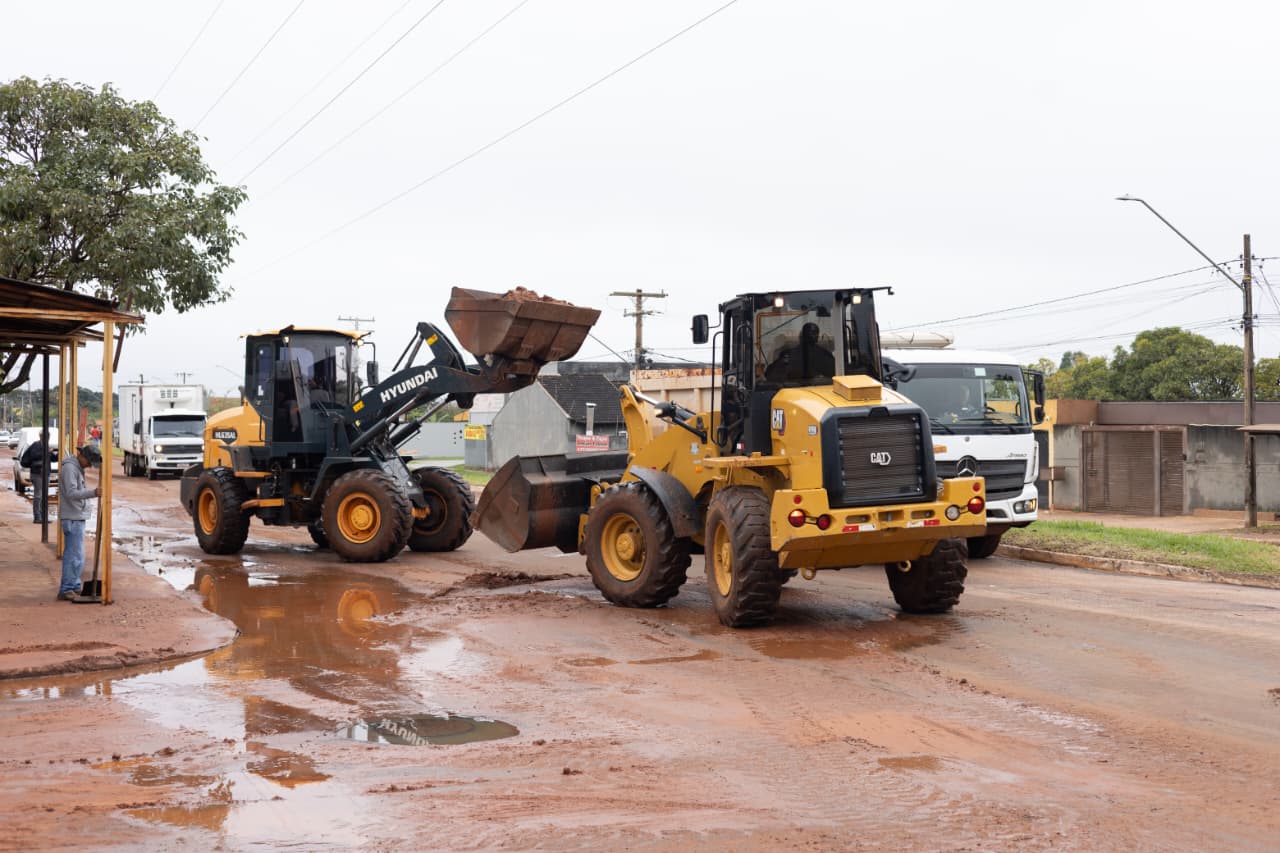 Prefeitura mantém força-tarefa para reparar danos após temporal