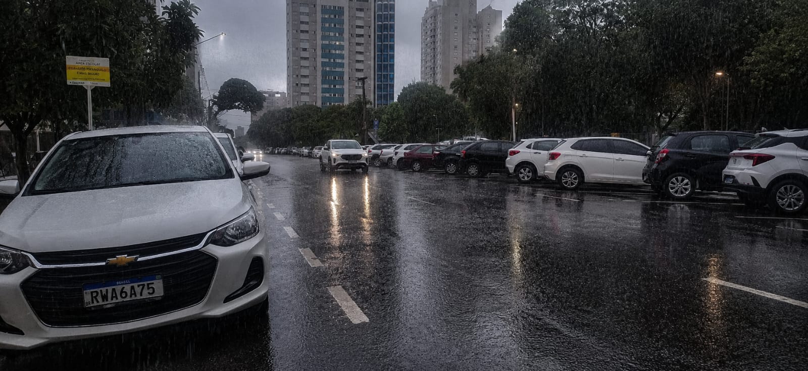 Alerta prevê chuva forte e ventos intensos em Campo Grande