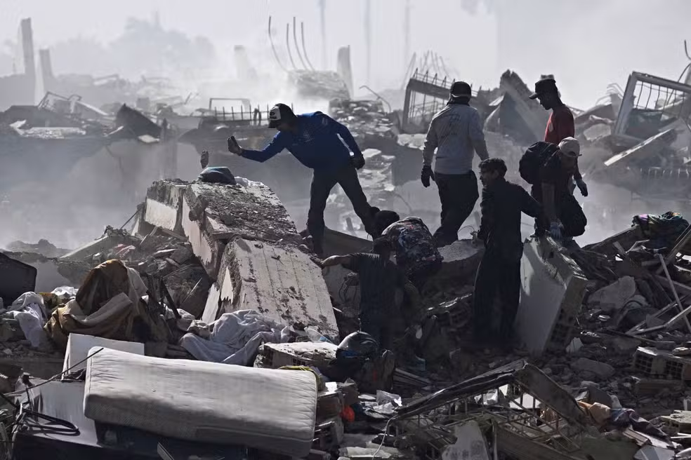La Guaira foi classificada como zona de desastre após os terremotos que atingiram a Venezuela - Foto: Federico Parra/AFP