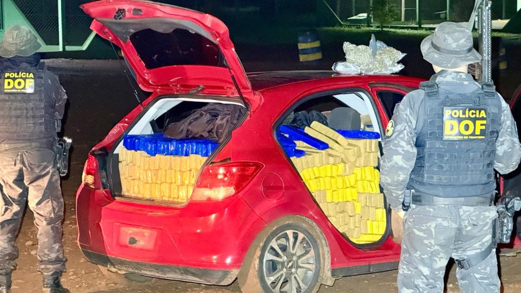 Veículo carregado com drogas foi encontrado abandonado às margens da MS-164 - Foto: DOF