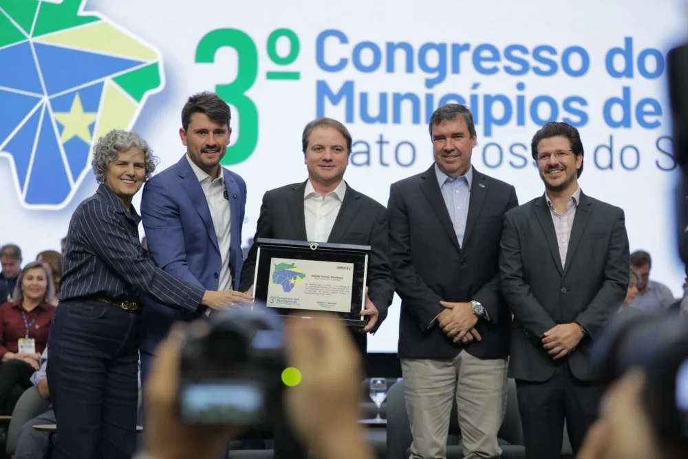Prefeitos e gestores se reúnem em MS para discutir futuro das cidades