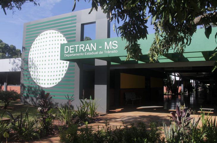 Detran-MS suspende atendimento no Corpus Christi e ponto facultativo