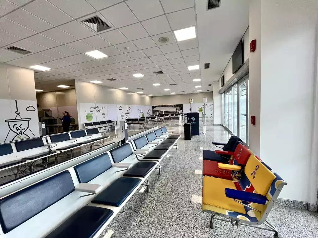 Aeroporto de Ponta Porã teve terminal ampliado e capacidade elevada para 130 mil passageiros por ano - Foto: Divulgação