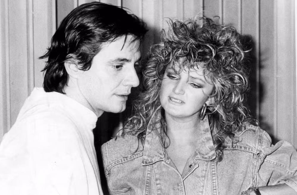 Fábio Jr. com Bonnie Tyler em 1987, quando os dois gravaram o dueto "Sem limites para sonhar" — Foto: CBS/divulgação