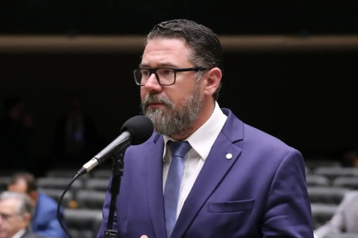 Pollon tem nova suspensão aprovada no Conselho de Ética
