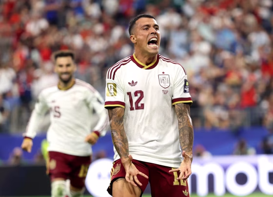 Espanha controlou a posse de bola e venceu a França por 2 a 0 em Dallas - Foto: Fifa