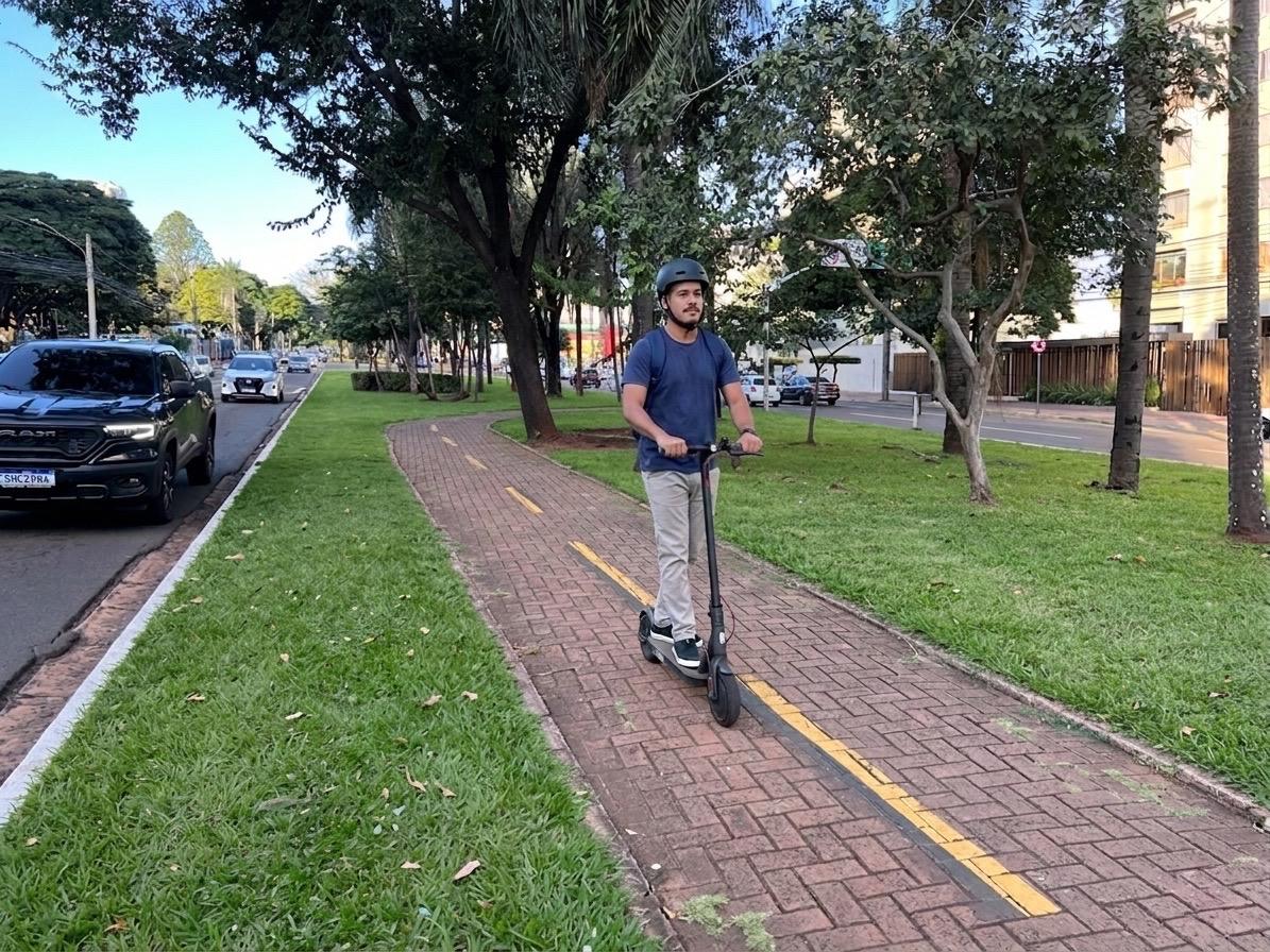 Campo Grande inicia testes com patinetes elétricos