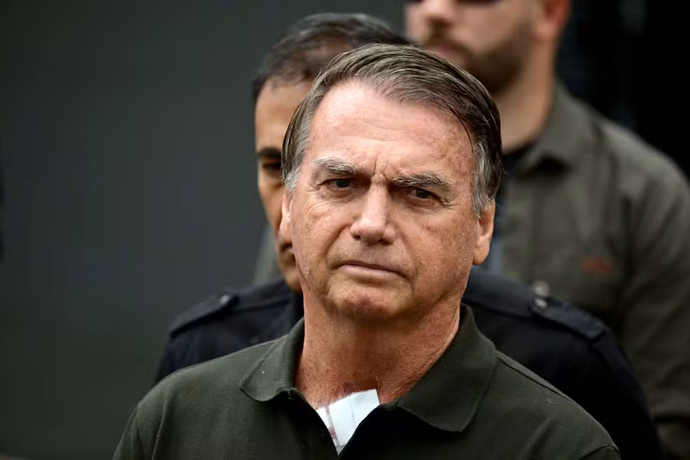 PF apreende espingarda registrada em nome de Bolsonaro no RS
