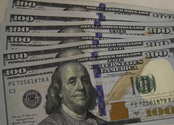 Dólar encerrou o pregão cotado a R$ 5,089, com queda de 0,42% - Foto: Valter Campanato/Agência Brasil