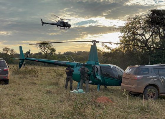 Helicóptero transportava 345,8 quilos de cocaína e foi interceptado na região de Anhanduí - Foto: DOF