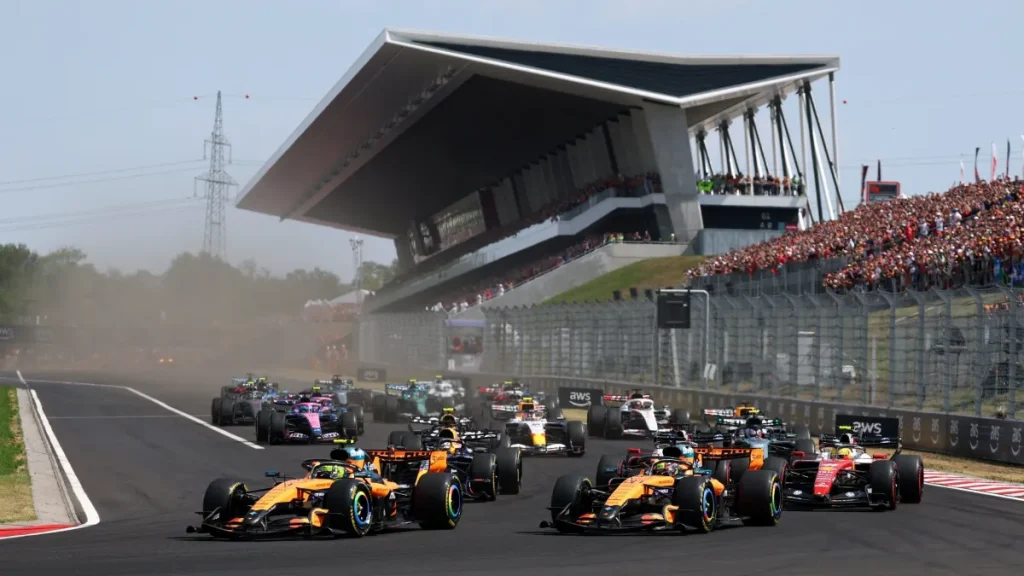 Lando Norris venceu o GP da Hungria e garantiu o primeiro triunfo da McLaren em 2026 - Foto: Reprodução/X/@F1