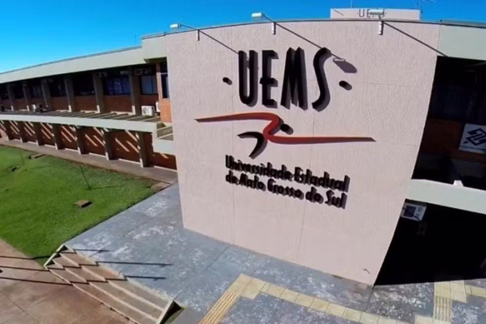 UEMS oferece 360 vagas em cursos on-line de quatro idiomas
