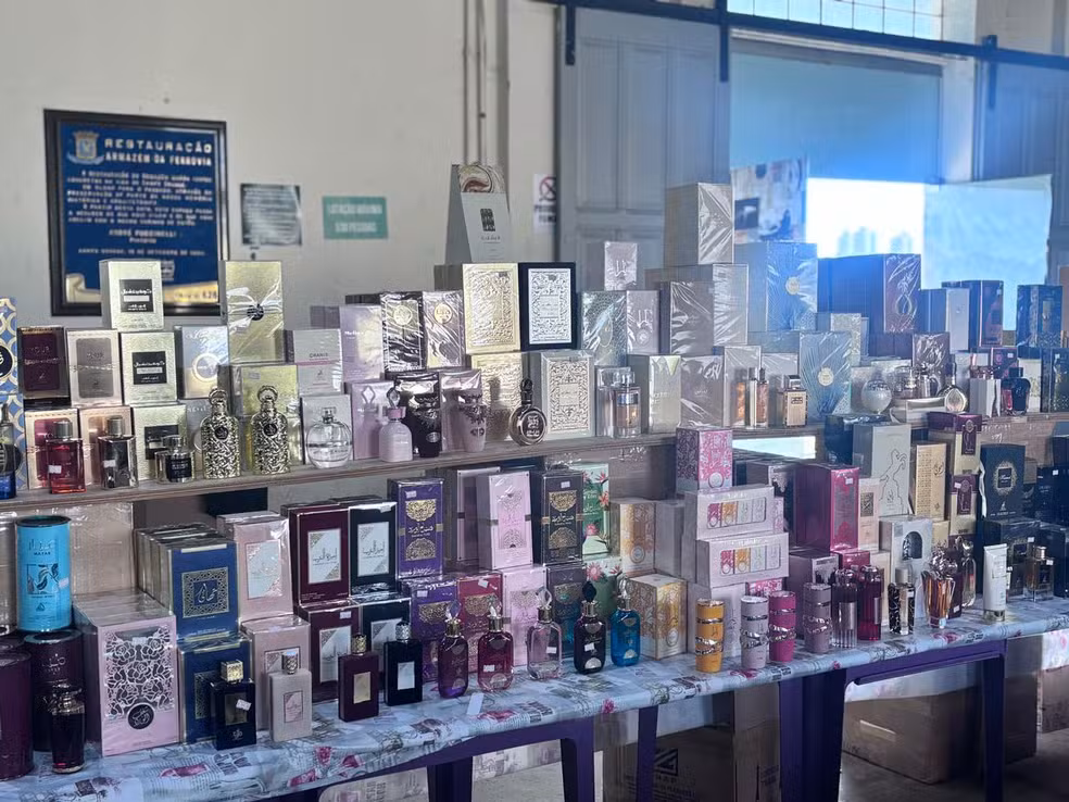 Produtos doados pela Receita Federal são vendidos com descontos de até 50% - Foto: Emilenne Queiroz