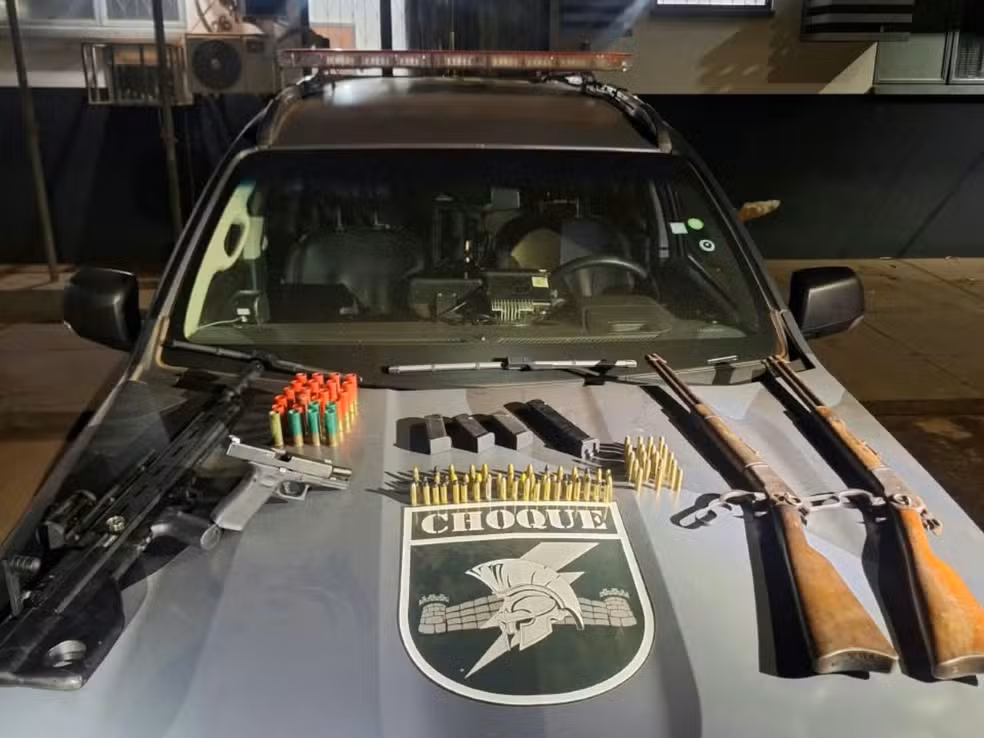 Militar do Exército é preso com armas e munições em sítio de Bandeirantes