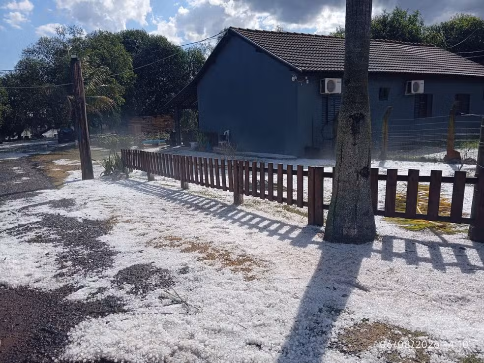 Pedras de granizo transformam cenário na zona rural de Nova Alvorada do Sul - Foto: Douglas Cardoso
