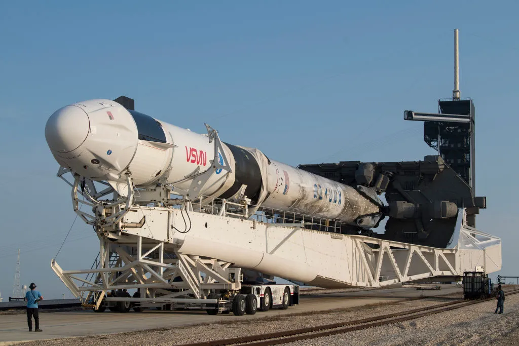 Estágio de foguete da SpaceX deve atingir a Lua nesta quarta-feira