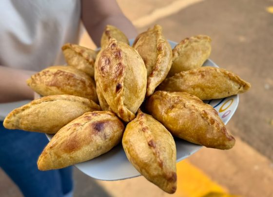 Saltenha será uma das receitas ensinadas durante oficina gratuita em Campo Grande - Foto: CG Notícias