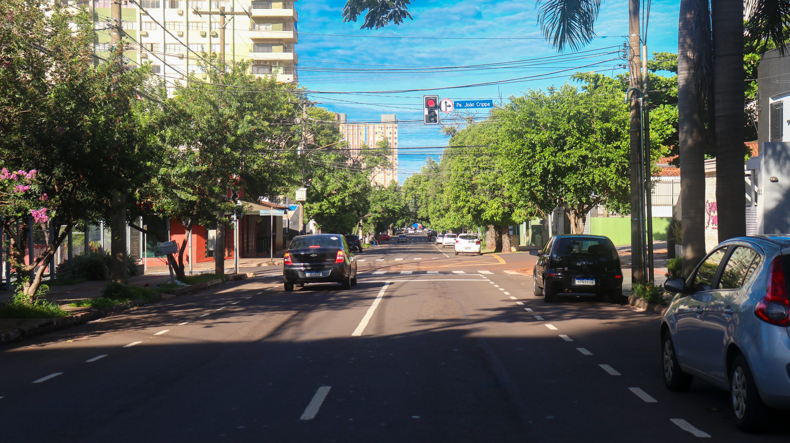 Feriado em Campo Grande muda horários de comércio, ônibus e serviços