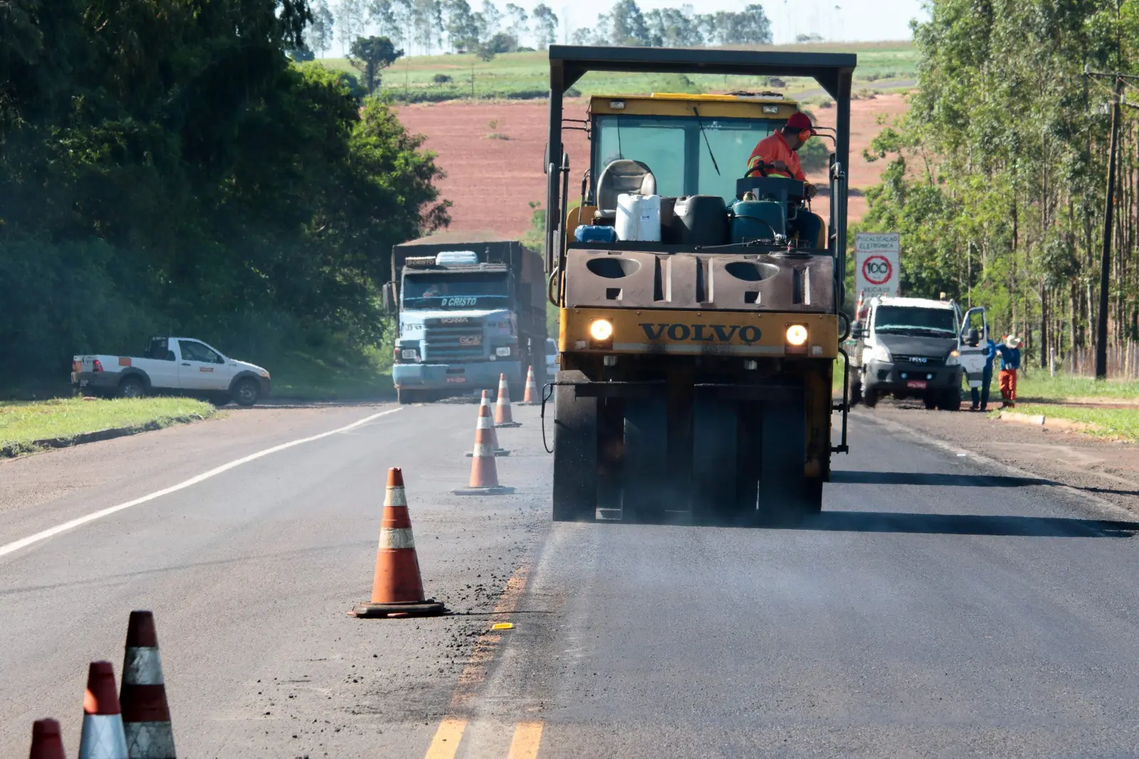 BR-163 tem cerca de 20 pontos com obras, desvios e pare e siga em MS