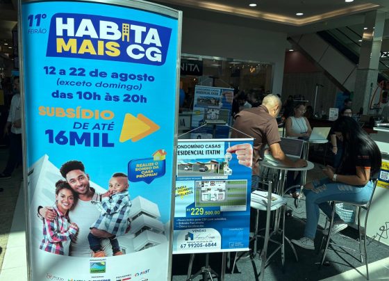Famílias recebem atendimento durante o 11º Feirão Habita Campo Grande, que segue até 22 de agosto - Foto: CG Notícias