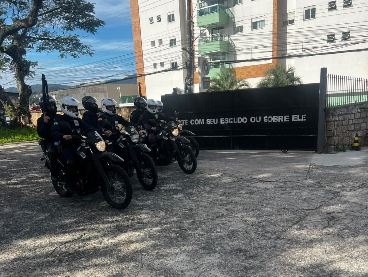 GCM de Campo Grande treina agentes em curso de motopatrulhamento em SC