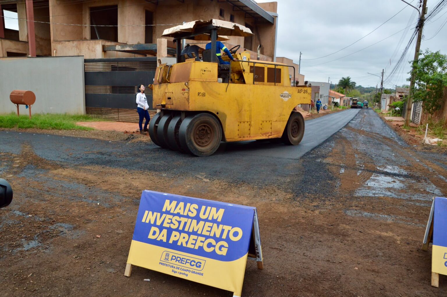 Jardim das Perdizes recebe asfalto em dez ruas com investimento de R$ 6,9 milhões