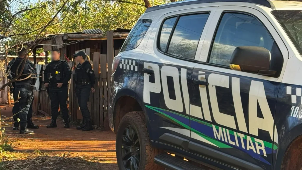 Buscas relacionadas a uma arma terminaram em confronto entre suspeito e policiais no Jardim Noroeste - Foto: Mateus Andrade