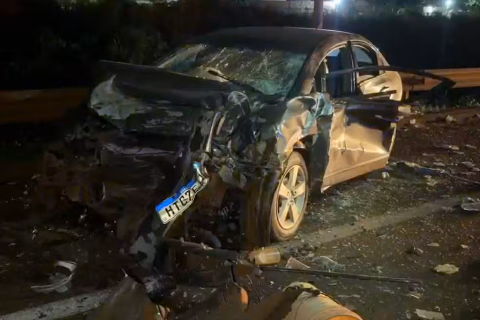 Homem morre e quatro ficam feridos em sequência de acidentes na BR-163