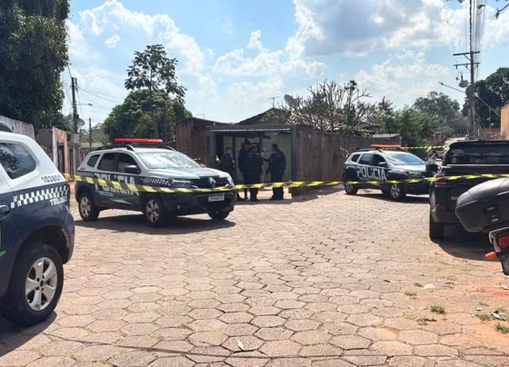 Suspeito tentou fugir e entrou em uma residência antes da abordagem policial no Bairro Nova Lima - Foto: Débora Ricalde