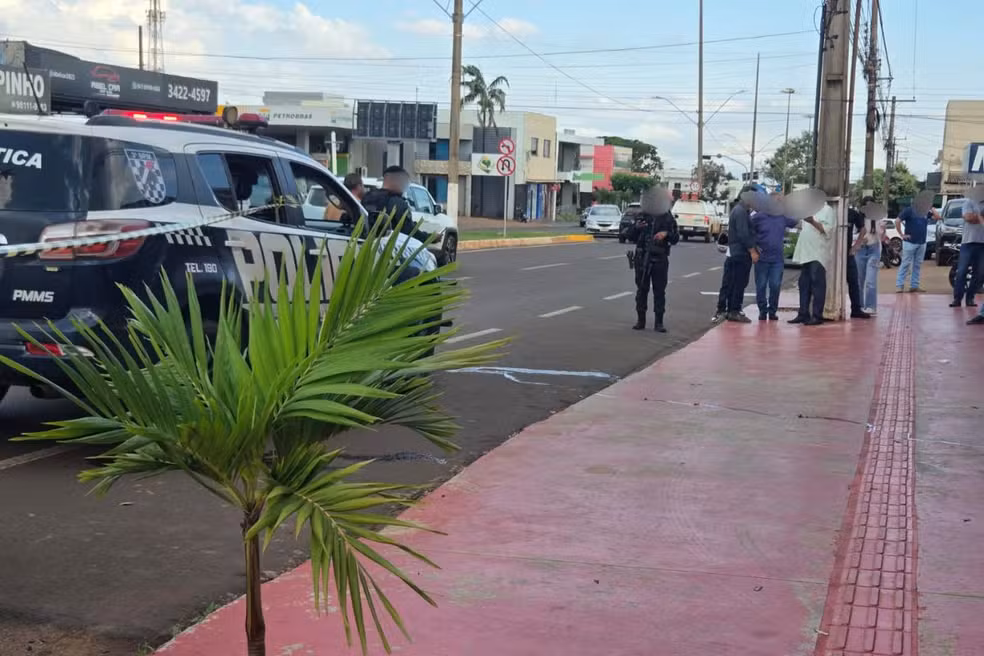 Jovem de 19 anos é morto a tiros dentro de garagem em Dourados